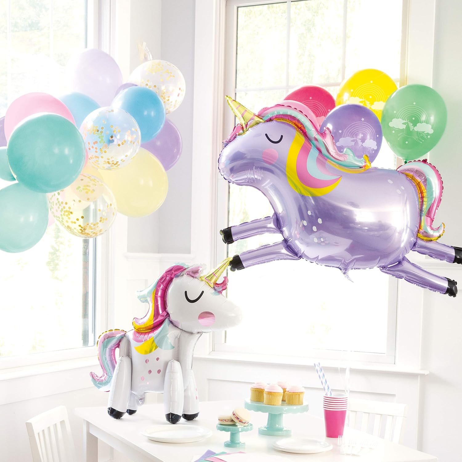 Standing Unicorn Centerpiece 75777