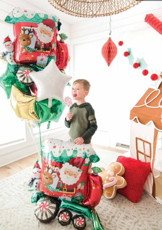 “Holiday train balloon 4692401 with Santa, reindeer and snowman – Christmas décor”